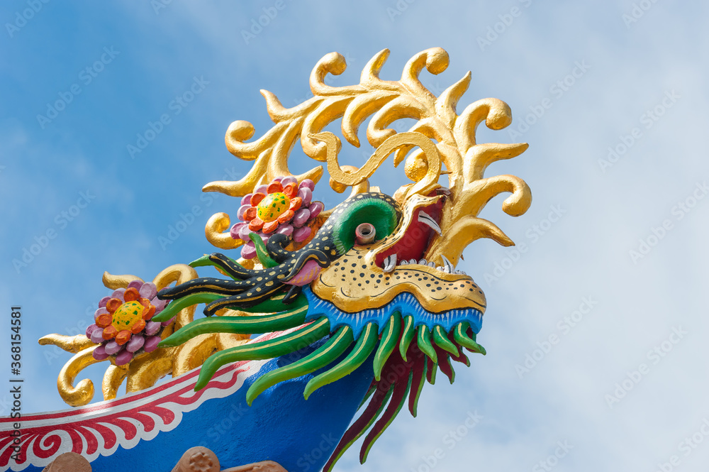 Obraz premium China dragon, Chinese temple in thailand.