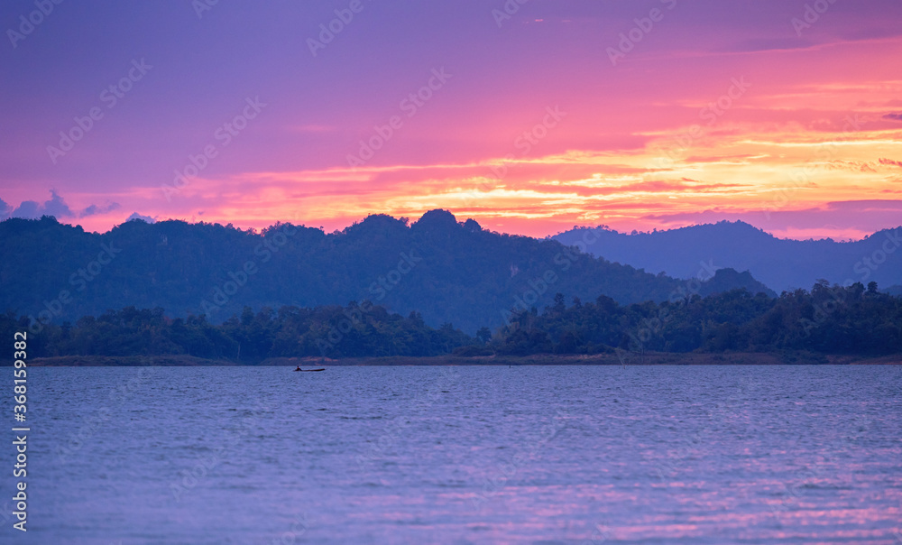 Fototapeta premium Colorful beautiful evening sunset above the lake, Nature Background