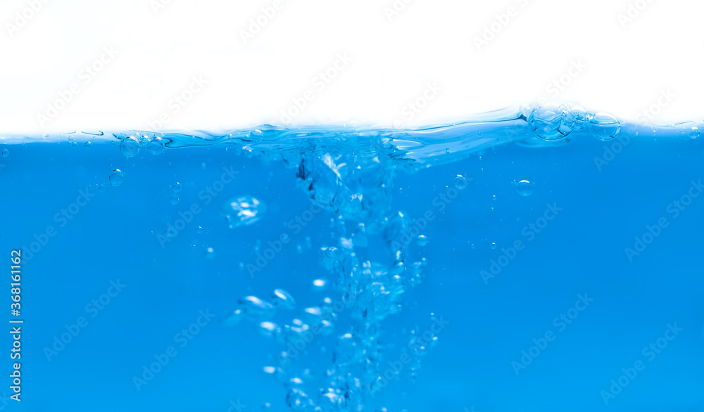 Water droplets moving in waves Water droplets moving in waves