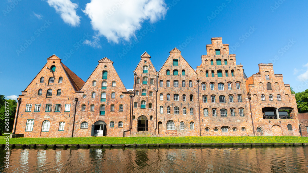 Front view of the Salzspeicher (Lübeck). The six brick buildings were once a salt storage.