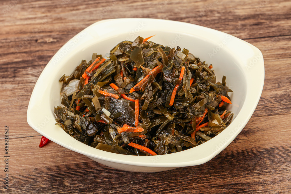 Seaweed cabbage with carrot and sesame Seaweed cabbage with carrot and sesame