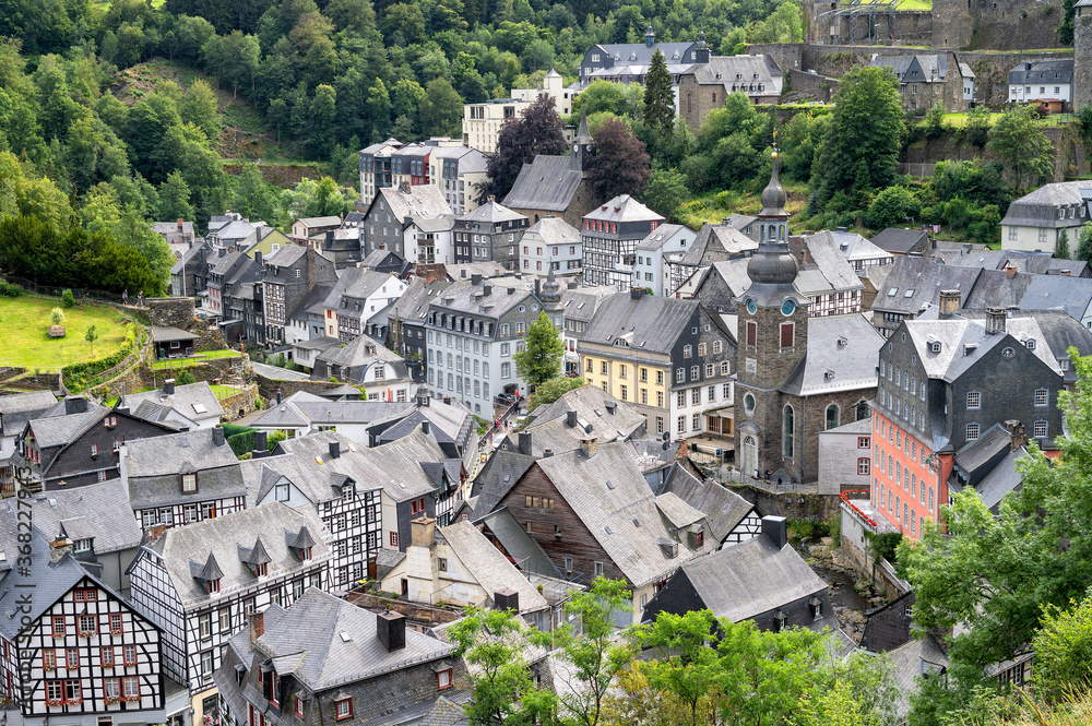 Fototapeta premium beautiful view of old town Monschau in Germany