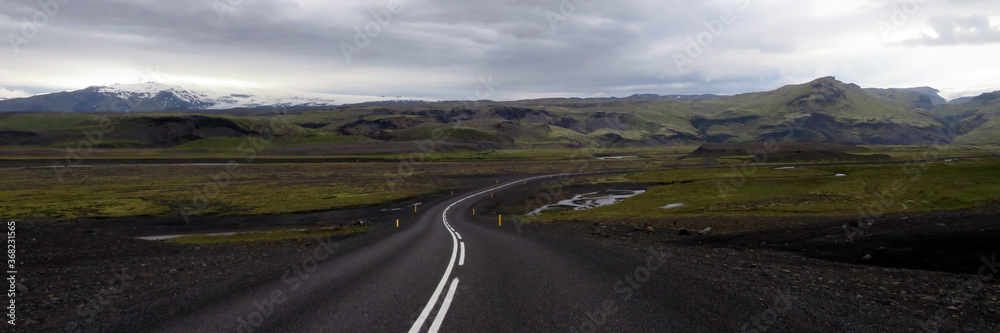 Fototapeta premium Iceland landscape with winding road