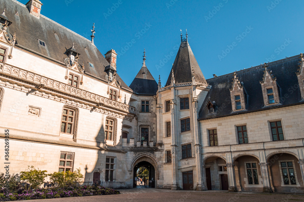 Obraz premium Castle of Chaumont-sur-Loire