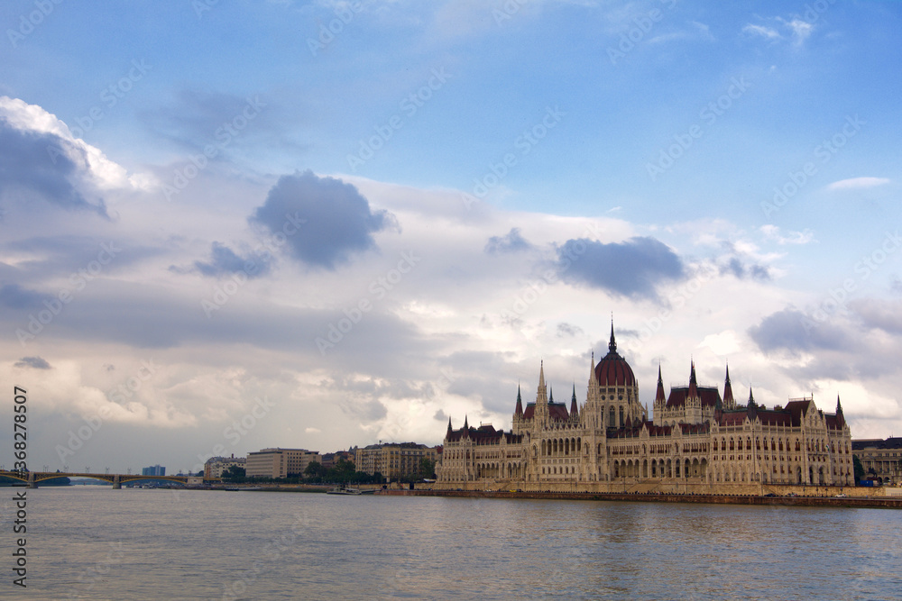 Obraz premium Hungarian Parliament Building in Budapest.