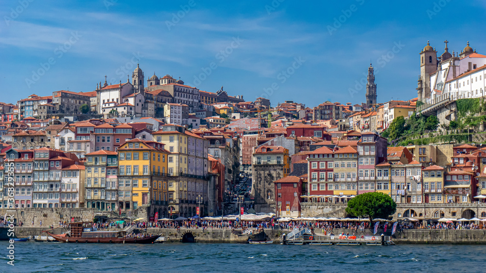 Panoramic view to Porto from Gaia