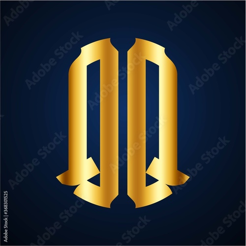 initials golden circle  QQ