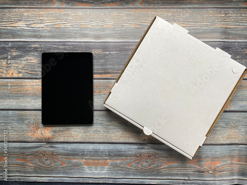 pizza box with tablet