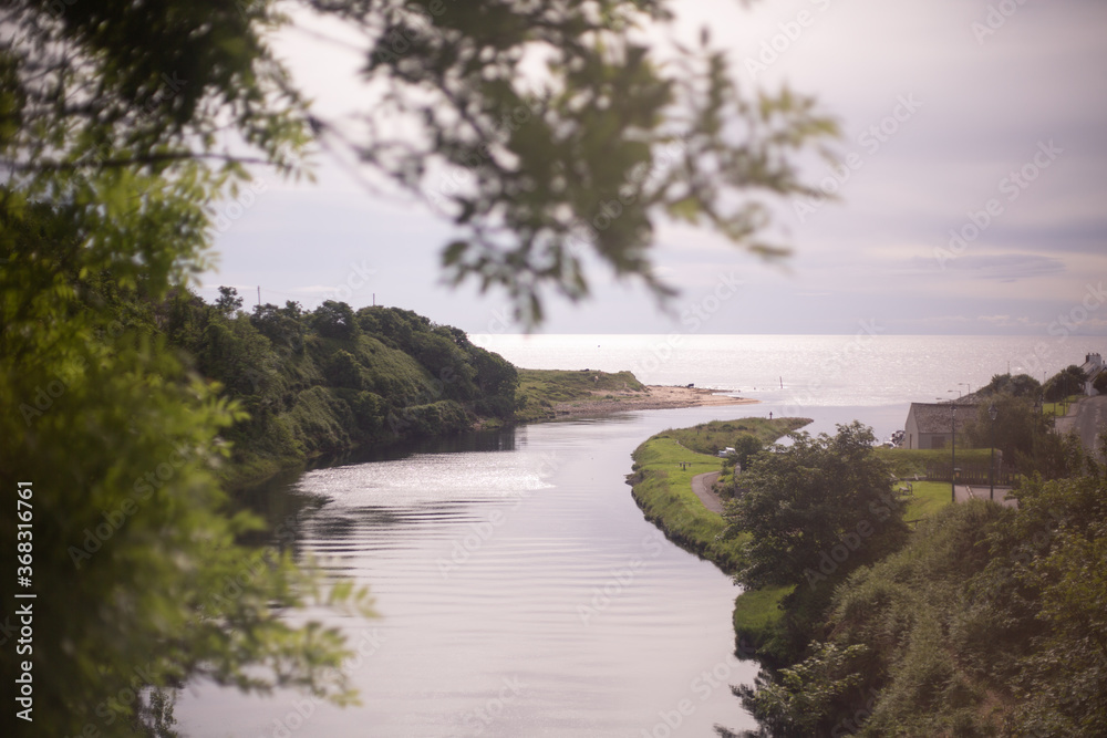 Obraz premium The River Brora at Brora, Scotland