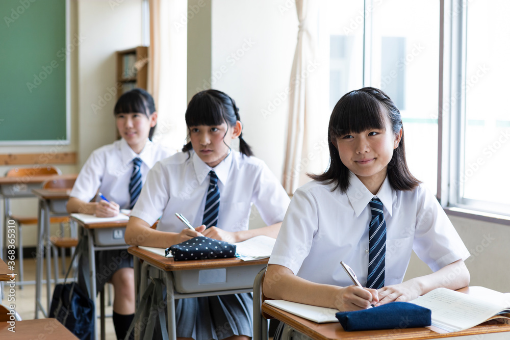 中学生の授業風景 中学生の授業風景