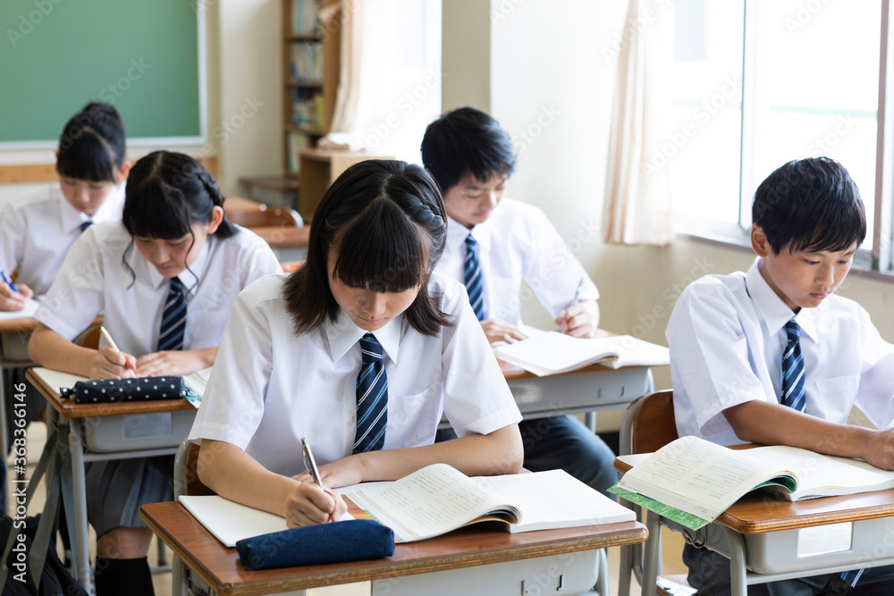 中学生 授業 うるさく | 授業中 うるさい 教師だけ – 授業中に落ち着かない中学生が集中できる方法と改善策 – DLJZ