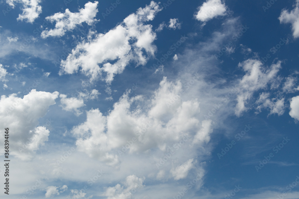 Obraz premium Blue sky background. Blue sky with white clouds