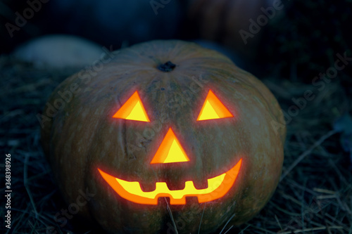 halloween design carved out of pumpkin ominous face flashlight jack burning smile in the dark © Kai Beercrafter