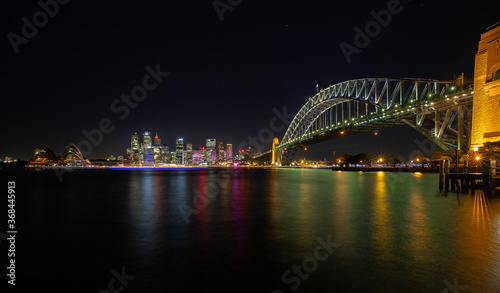 Sydney Harbour © Santanu