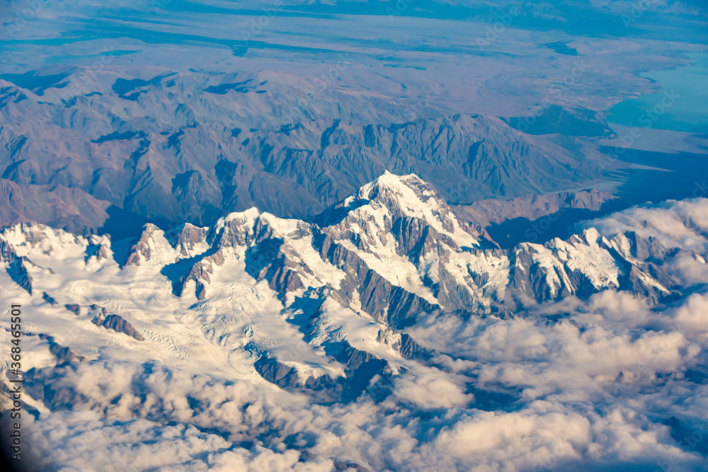 Fototapeta premium Aerial view of the summit of Mount Cook / Aoraki, New Zealand