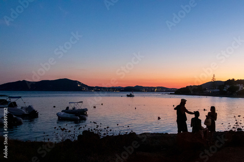 Amigos atardecen en Ibiza © cye_photography