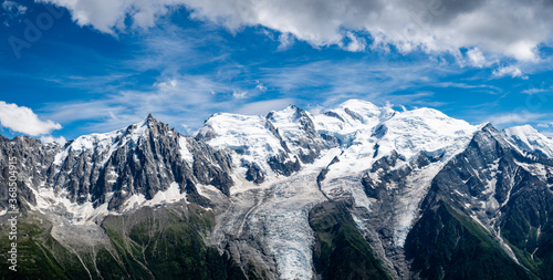 Vistas del Mont Blanc y las agujas de Midi en Francia