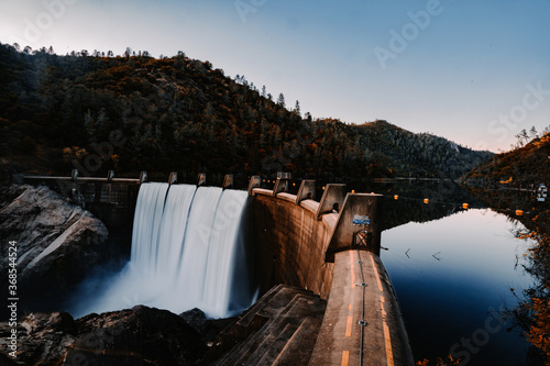 Canvastavla Lake Clementine