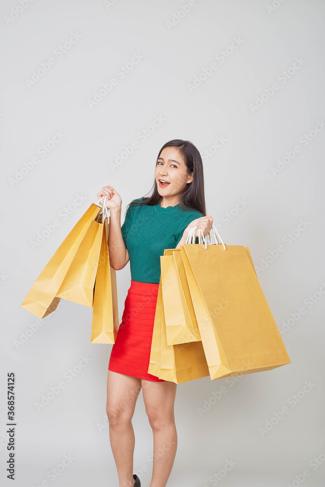 Beautiful fashion woman shopping