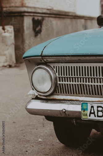 old rusty car