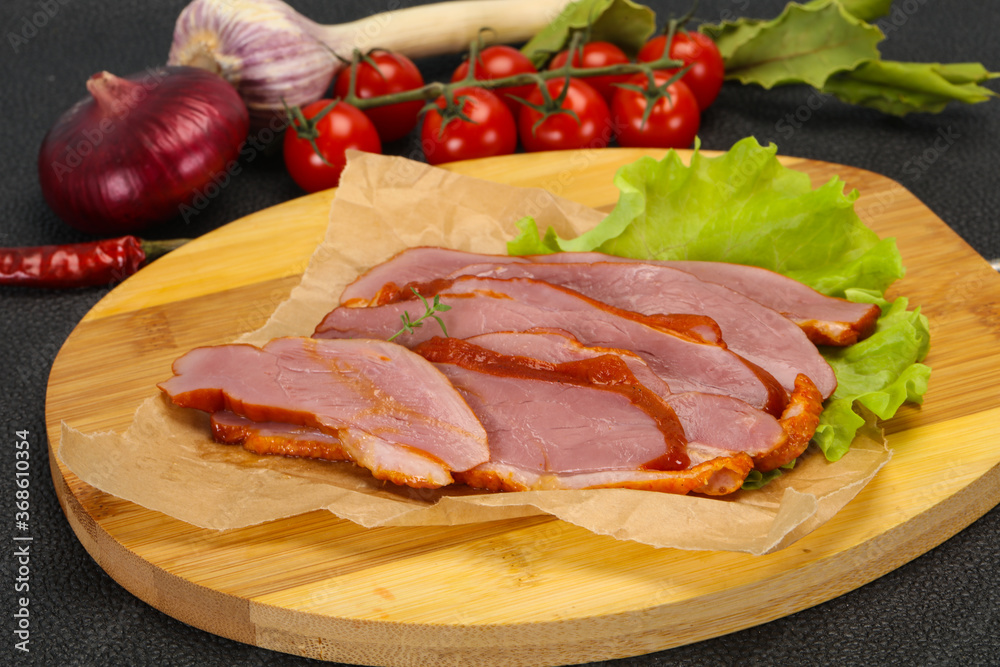 Sliced smoked duck breast served salad Sliced smoked duck breast served salad