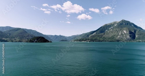Wallpaper Mural lake and mountains Torontodigital.ca