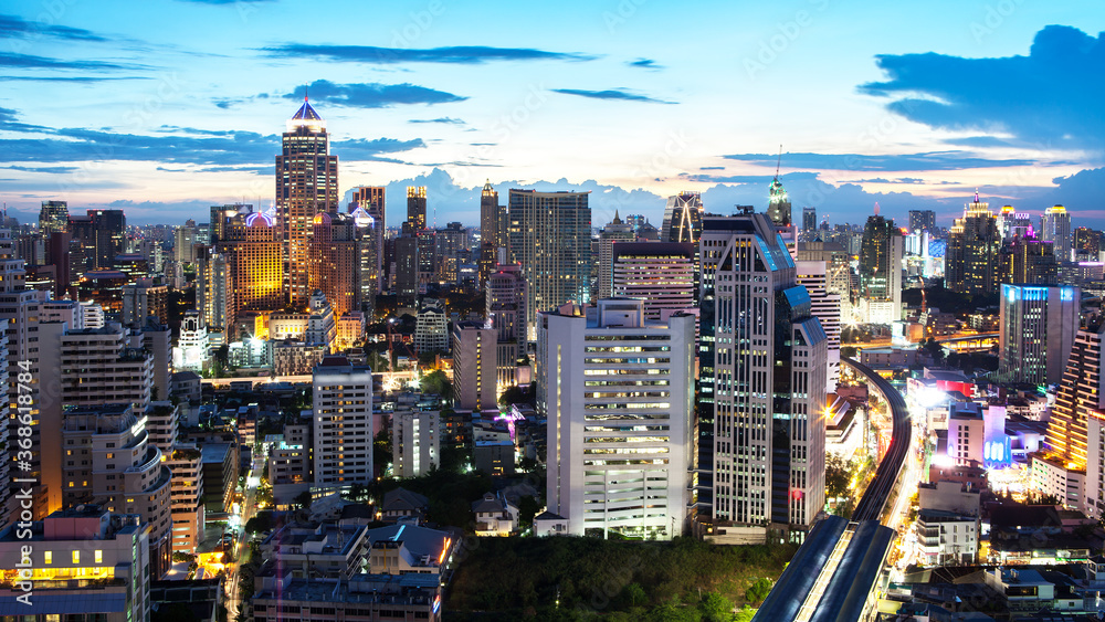 Naklejka premium Bangkok Cityscape, Business district with high building at dusk