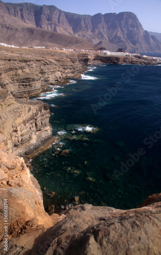 Gran Canaria, steep eroded coast line of Agaete municipality, path to Playa del Juncal beach 
