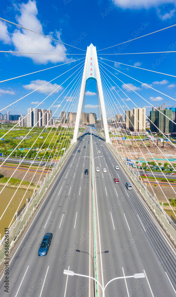 Obraz premium 中国广东省佛山市奇龙大桥