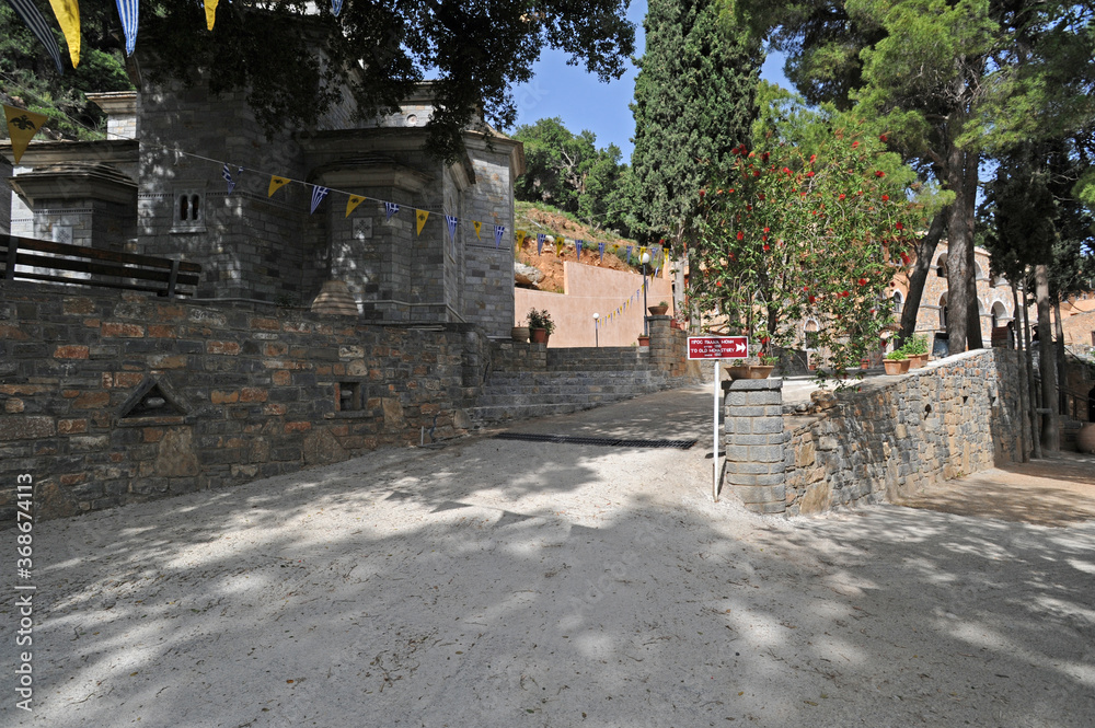 Le monastère de Krémasta près d'Agios Nikolaos en Crète