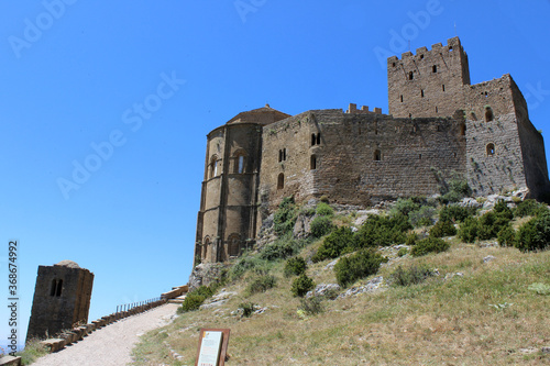Schilderij op canvas Loarre Castle located in Loarre (Huesca, Aragon, Spain)