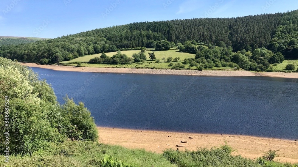 Photo of Derwent Reservoir, Sheffield in Summer