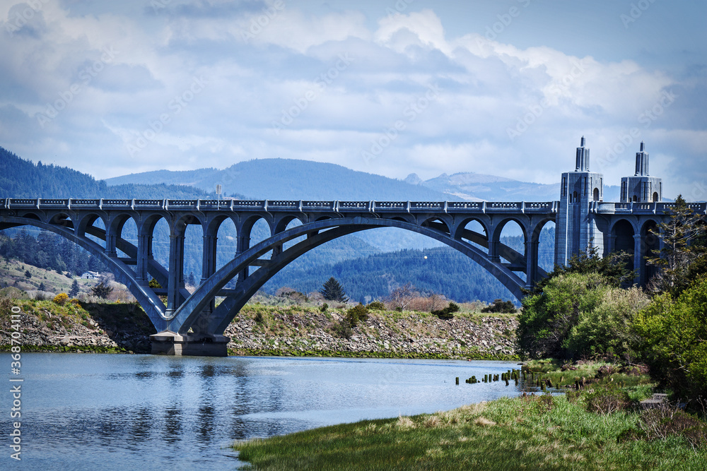 Fototapeta premium bridge over river
