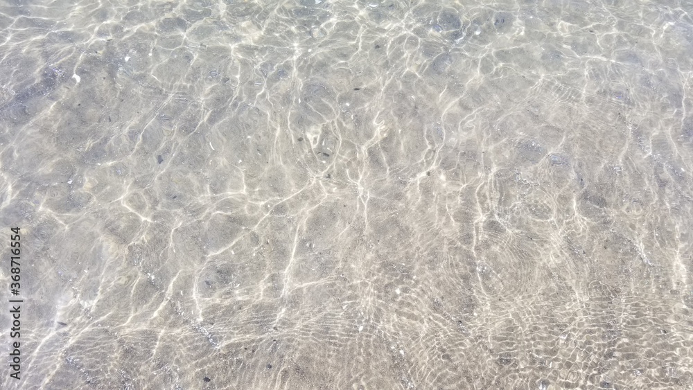 Fototapeta premium shallow clear water