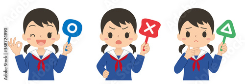 まるばつさんかくの記号の札を持った女子学生　まる　ばつ　さんかく　イラスト