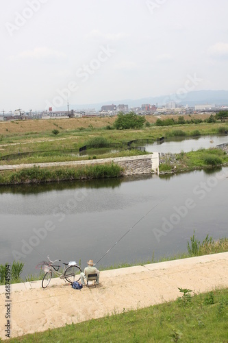 河川敷、River