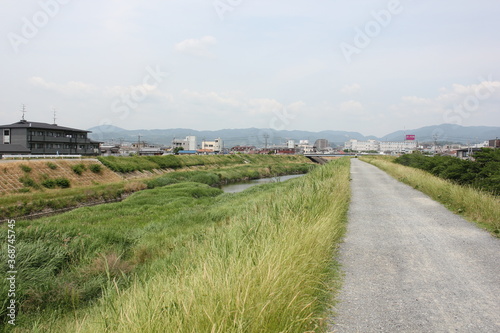 河川敷、River