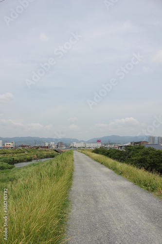 河川敷、River