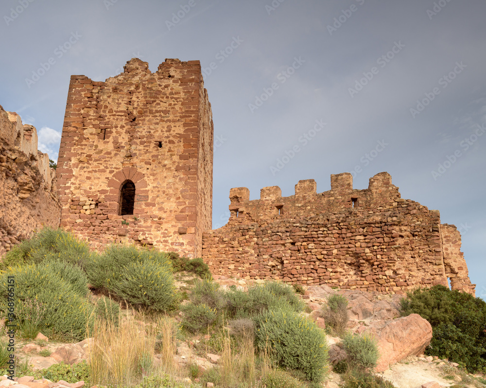 Vista de las ruinas del castillo de Serra, en la provincia de Valencia. Comunidad Valenciana. España