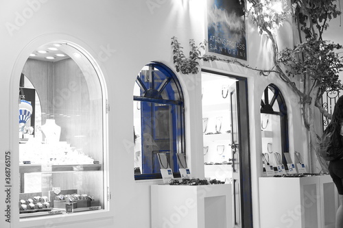 Fototapeta Naklejka Na Ścianę i Meble -  White and Blue, A view in the street of Santorini island, Greece, Europe