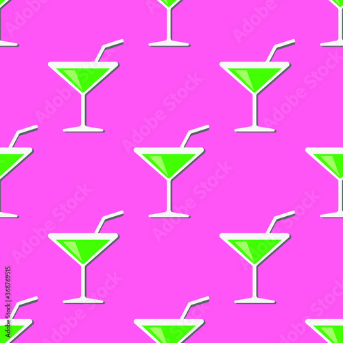 seamless pattern with cocktail on pink background