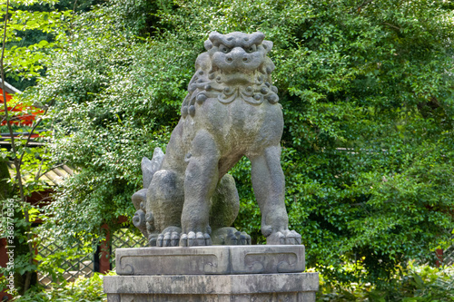 根津神社の狛犬 photo