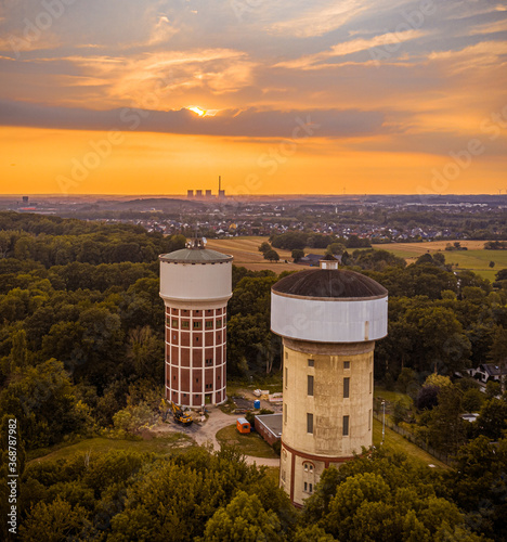 Foto Stadt Hamm - Berge  die beiden Wassertürme am Hellweg