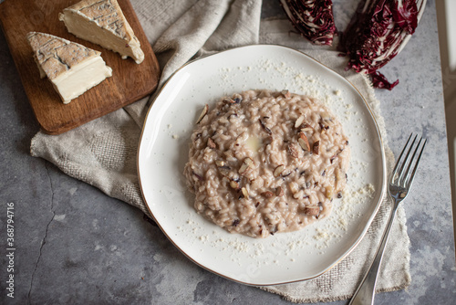 Tableau sur toile Risotto al radicchio e taleggio