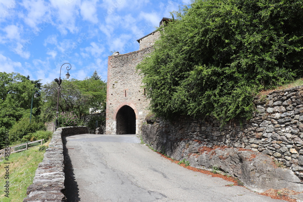 Les fortifications de Conflans, cité médiévale d'Albertville, ville d'Albertville, département Savoie, France