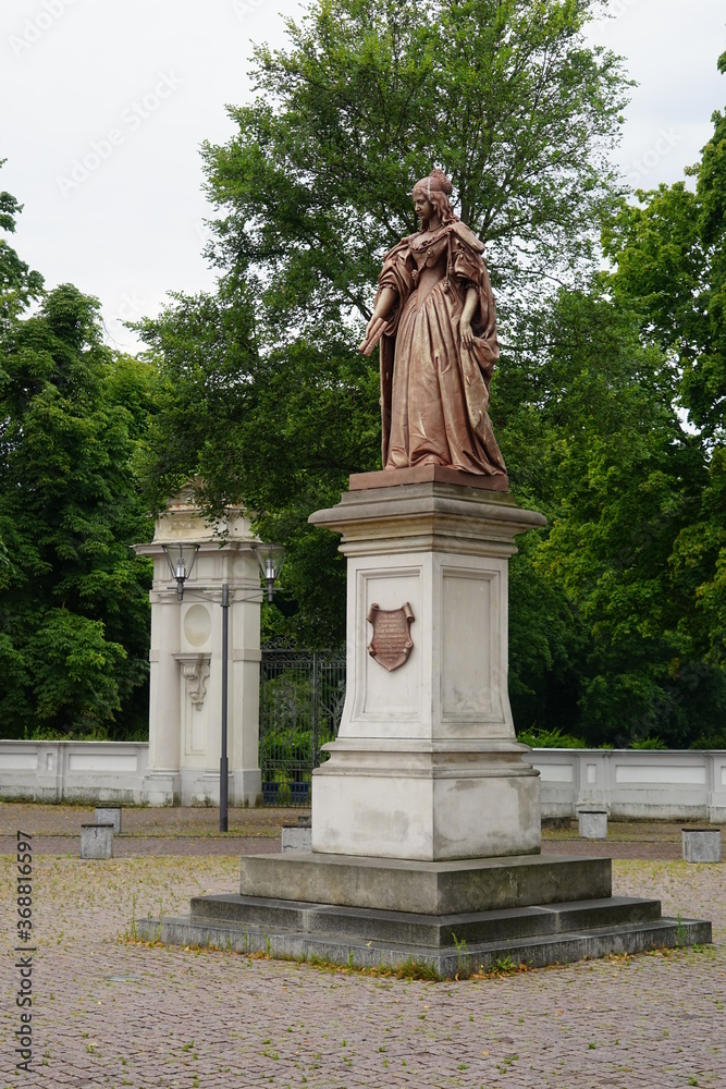 Fototapeta premium Standbild von Louise Henriette in Oranienburg
