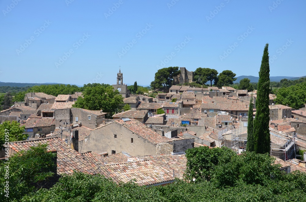 Cucuron medieval village in Department Vaucluse in Provence-Alpes-Côte d'Azur, Luberon Regional Nature Park 