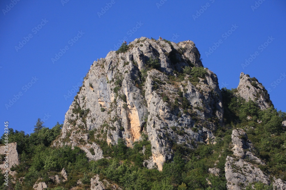 un rocher dans les gorges du Verdon un rocher dans les gorges du Verdon