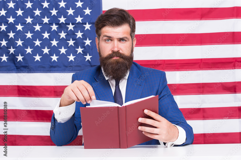 Φωτογραφία American man entrepreneur businessman usa flag background, professional lawyer c