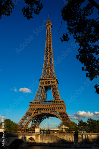 Eiffel Tower, Paris, France © Ian Kennedy